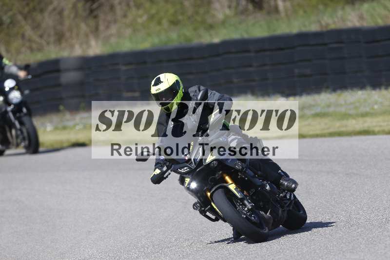 /01 02.04.2026 MAZ ADR/Gruppe gelb Gruppe gruen/57-1